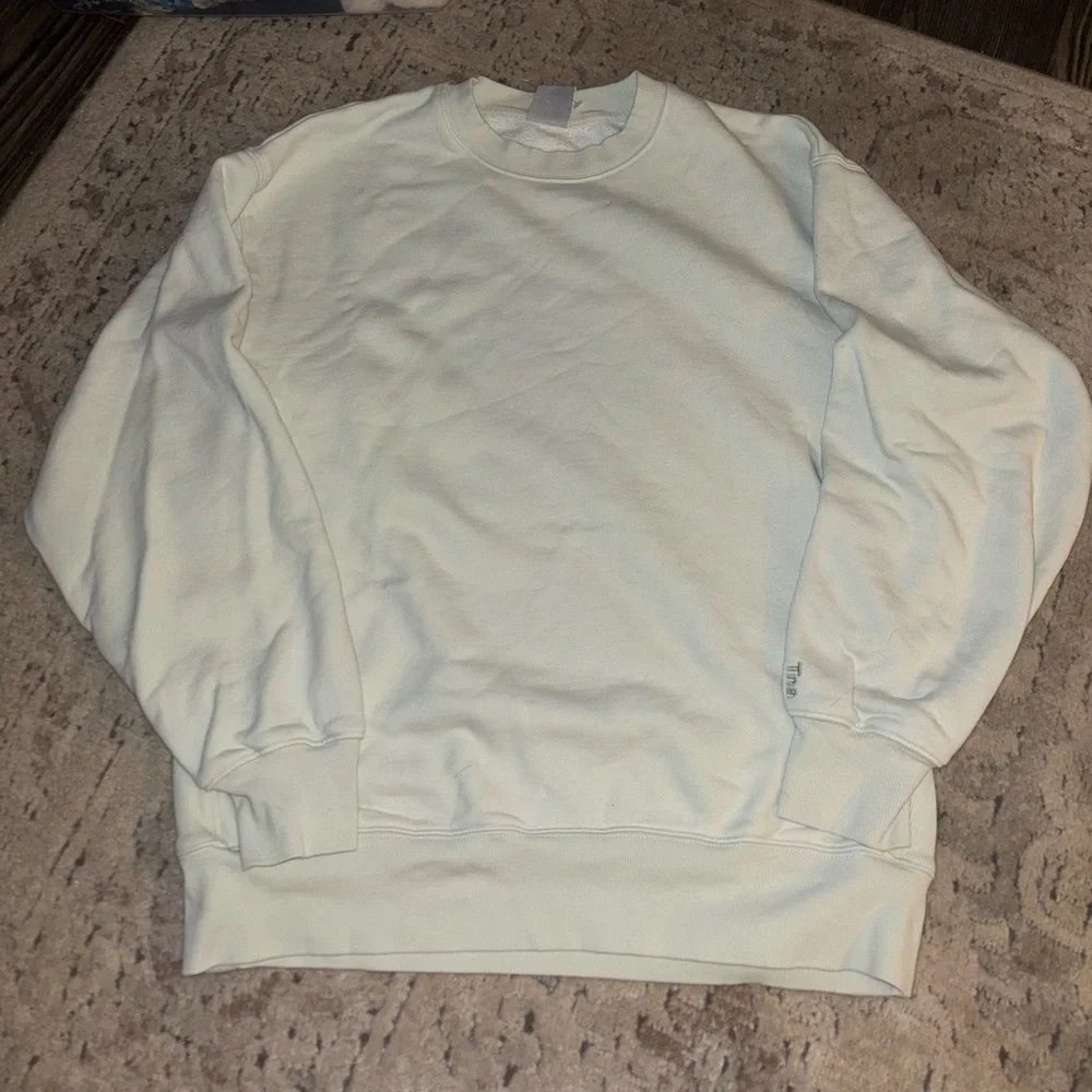 Tna cozy boyfriend light green sweatshirt - Picture 3 of 4